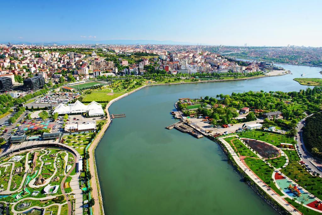 Dosso Dossi & Golden Horn