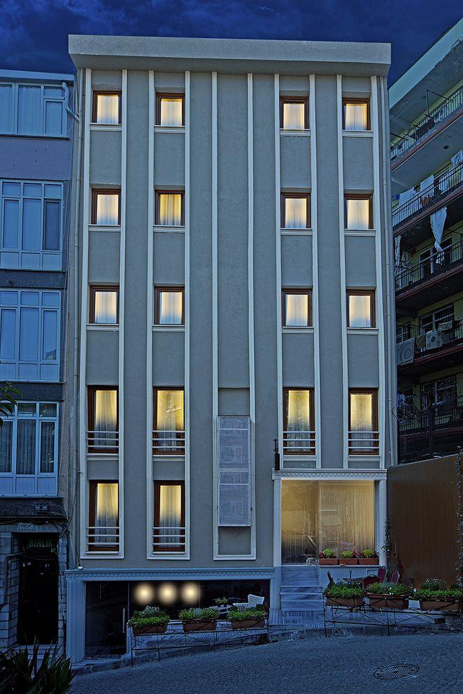 Hotel Zem 3*