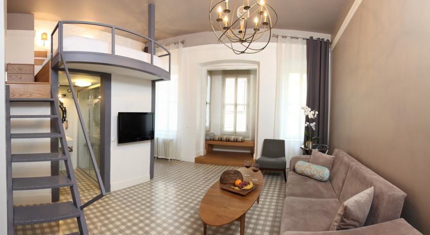 Odda 4*