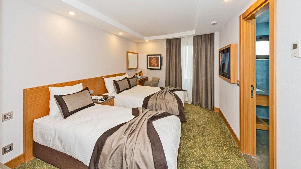 Bisetun Otel 4*