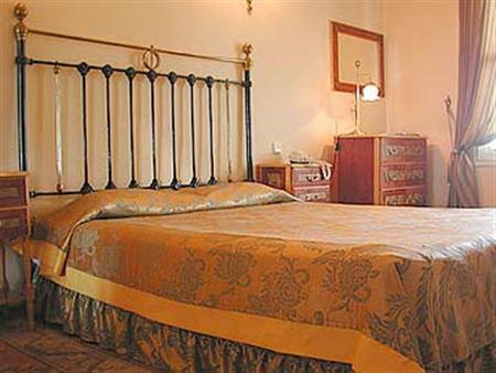 Hotel Azade 4*
