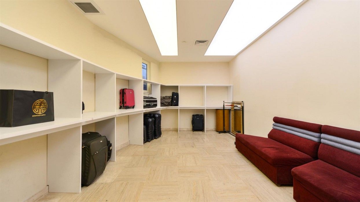 Prestige Old Hotel