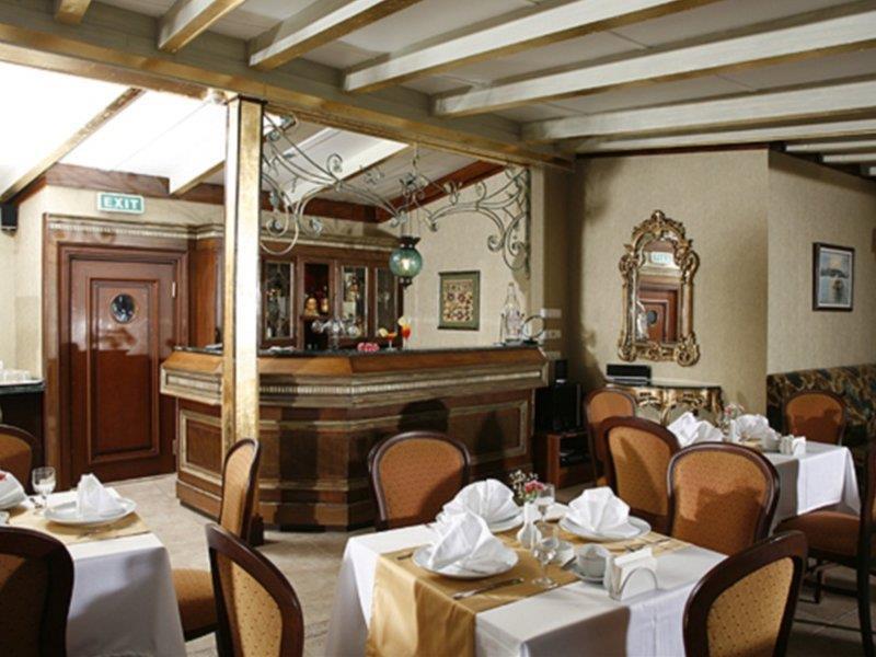 Hotel Azade 4*