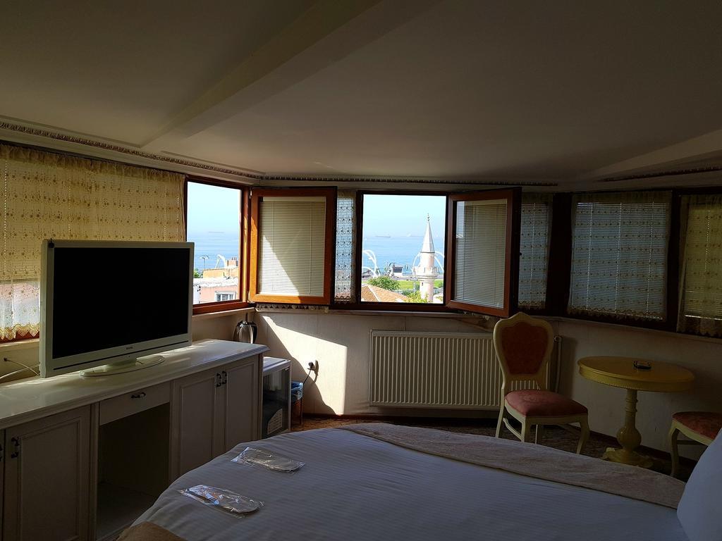 Fuat Bey Palace & Istambul
