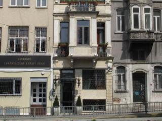 Peradays Hotel