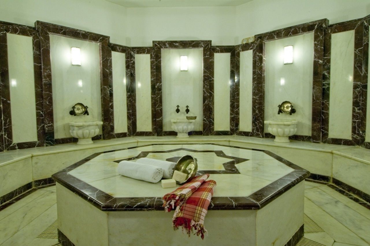 Wow Airport Otel