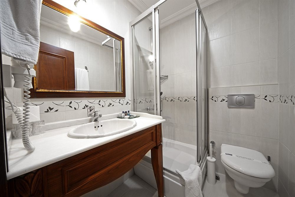 Hotel Azade