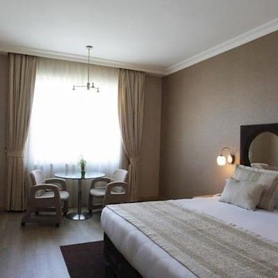 Otel Wow Airport