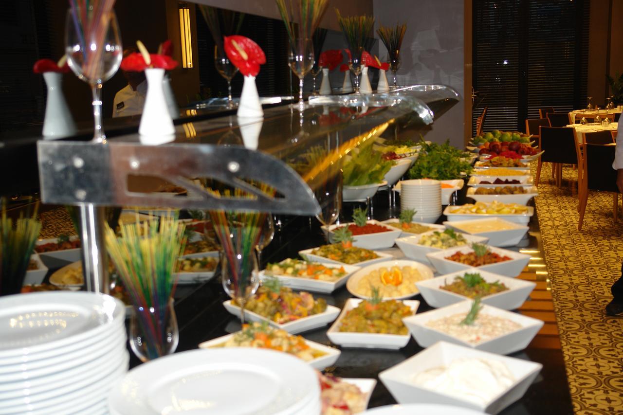 Otel Dora 4*