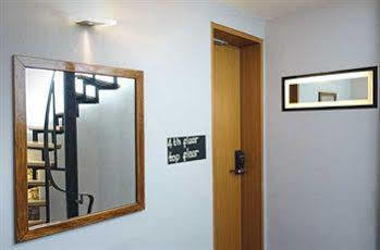 I'zaz Lofts