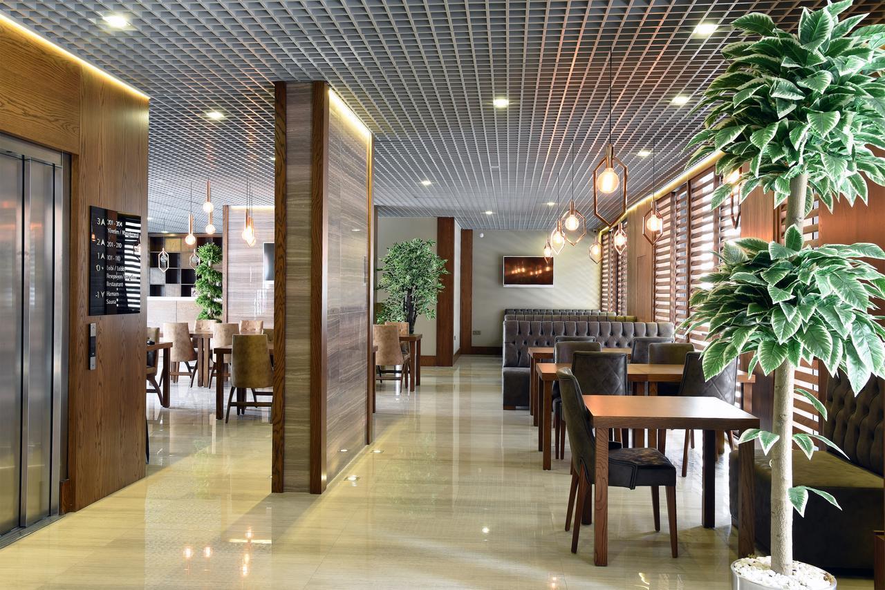 Hotel The Elegant 4*