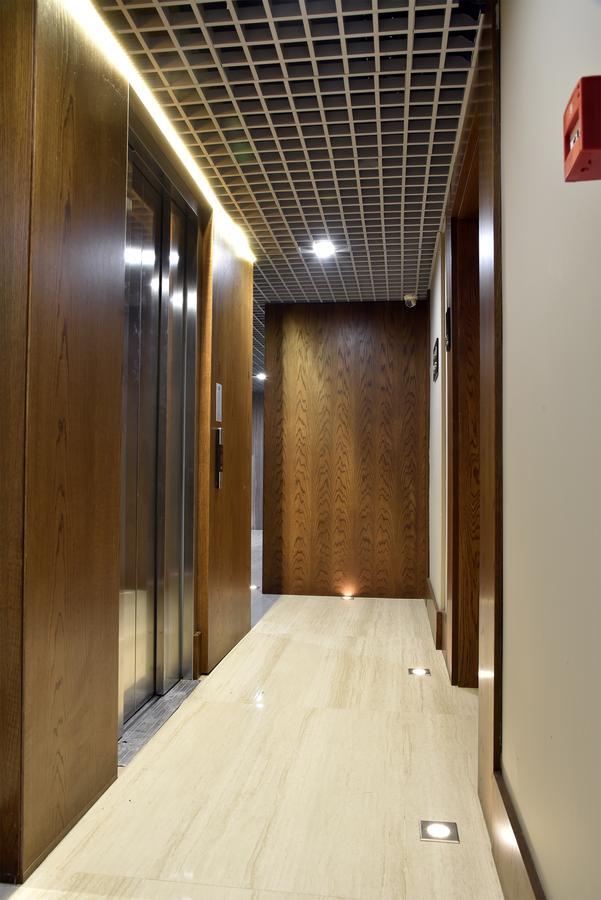 The Elegant Hotel