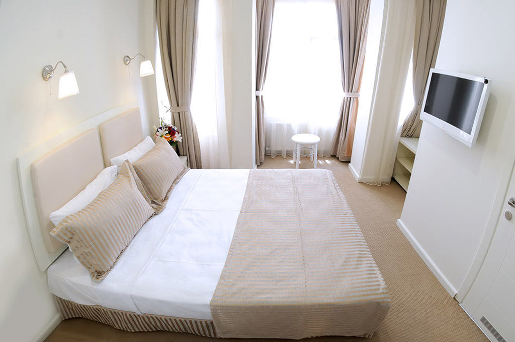 Ada Homes Taksim 3*