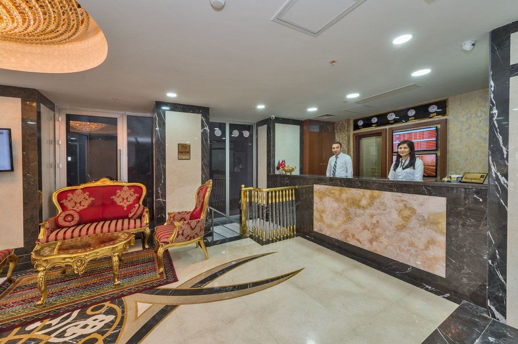 Hotel The 4*