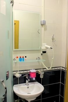 Eyfel Hotel 3*
