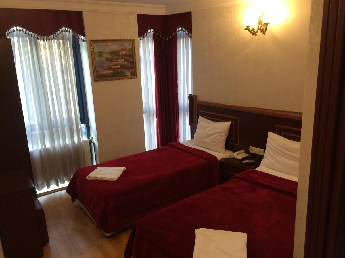 Red White 2* İstanbul