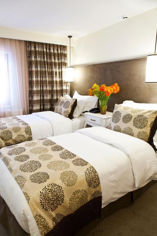 Hotel Taximtown 4*