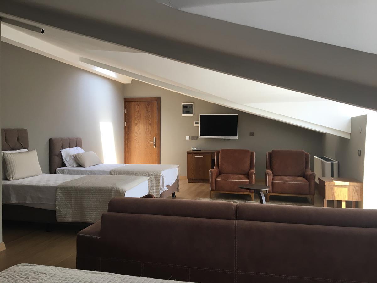 Hotel The Elegant 4*