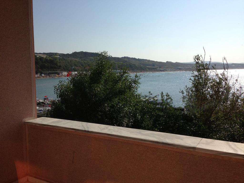 Hotel Yali