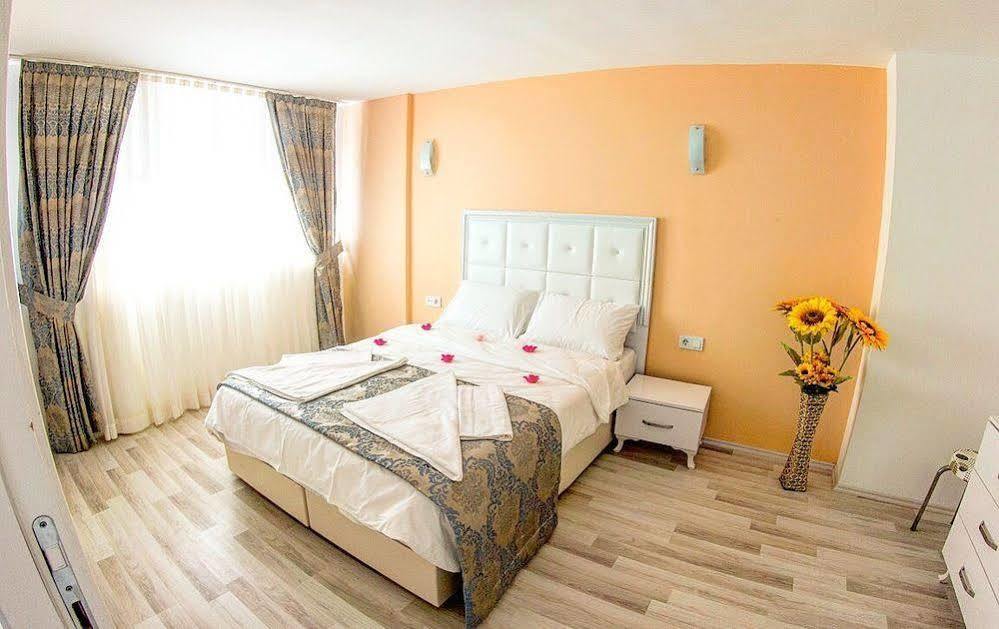 Nisan's 2* Istanbul