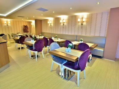 Hotel Grand Emin