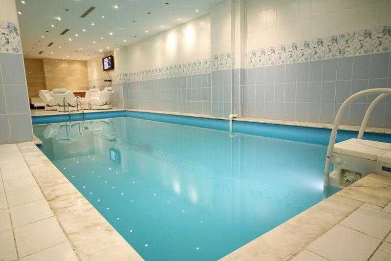 Golden Hill Hotel 4*