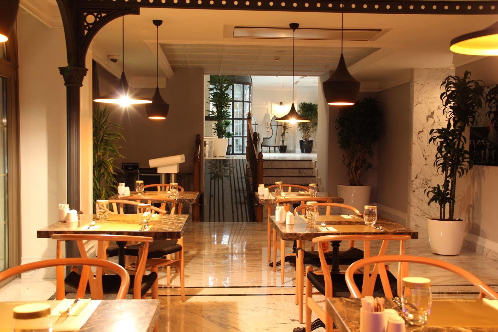 Hotel Metropolitan Taksim 4*