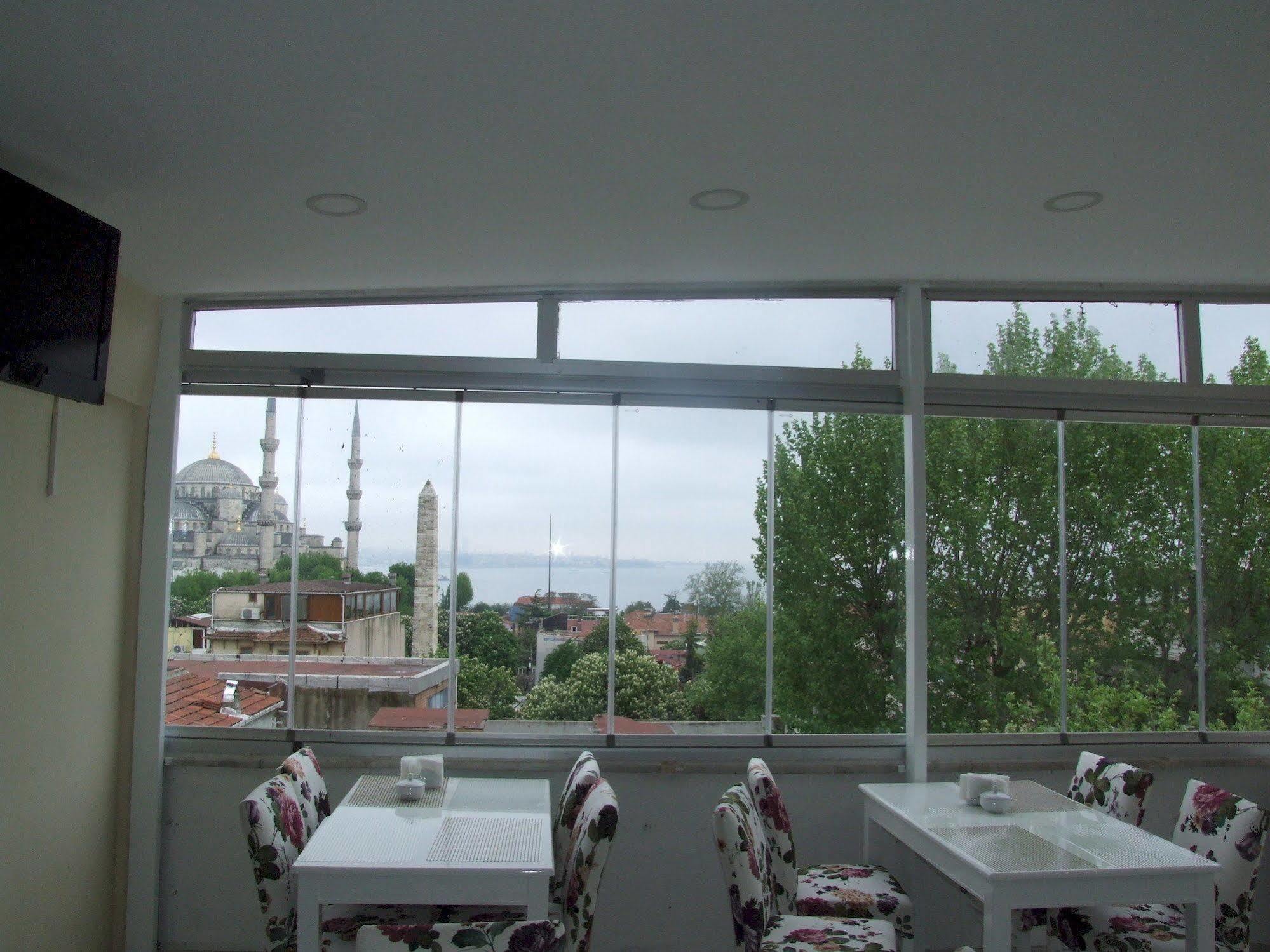 Artemis Old Hotel