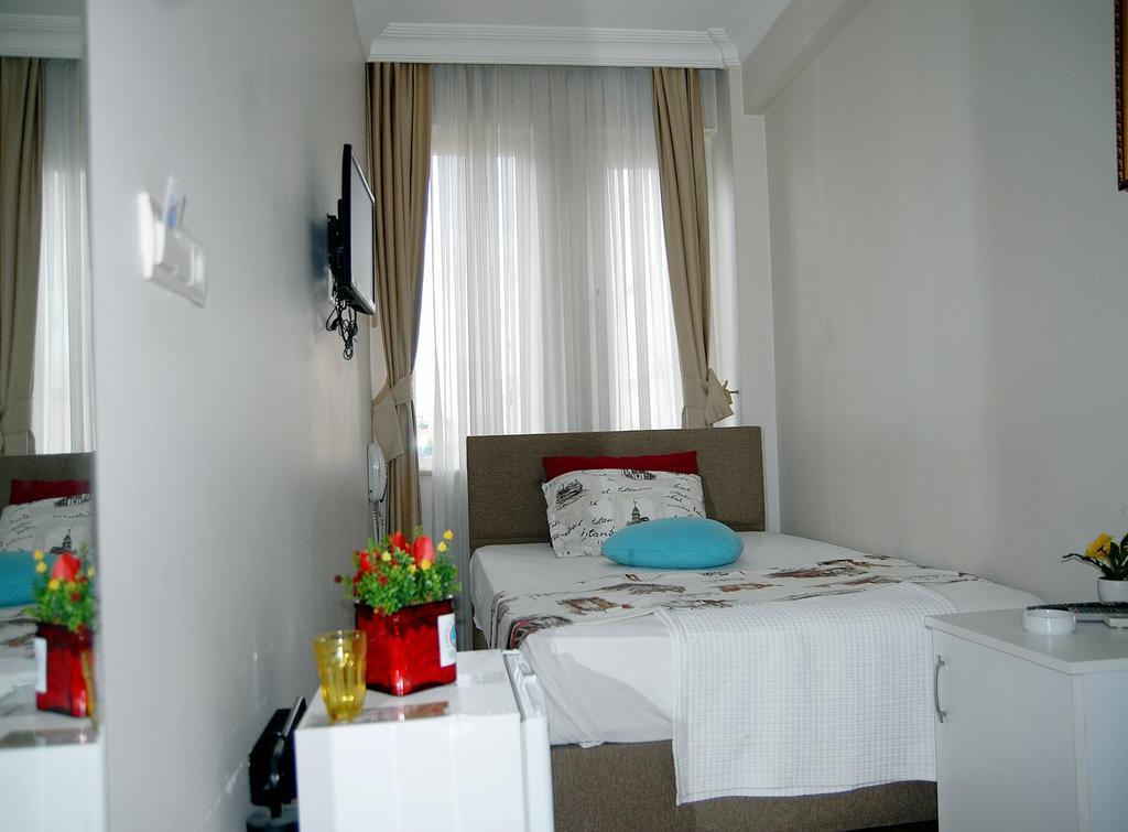 Kadikoy Port Hotel 2*