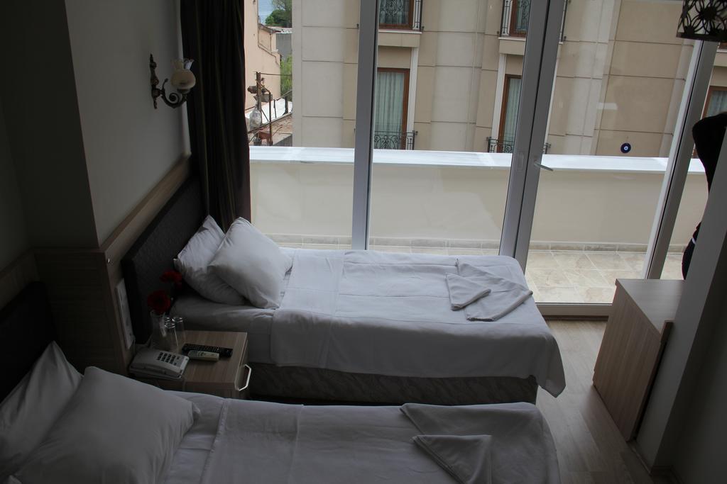 Bonjour Hotel