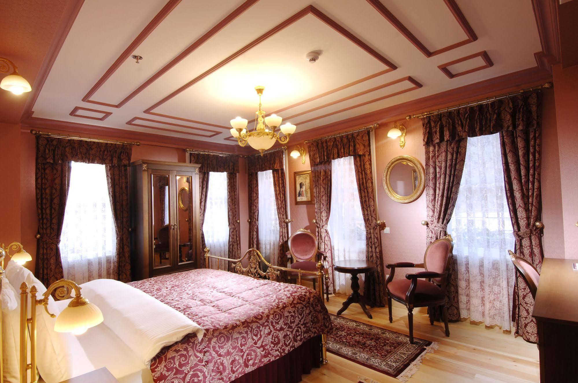 Darussaade Old - Sultanahmet