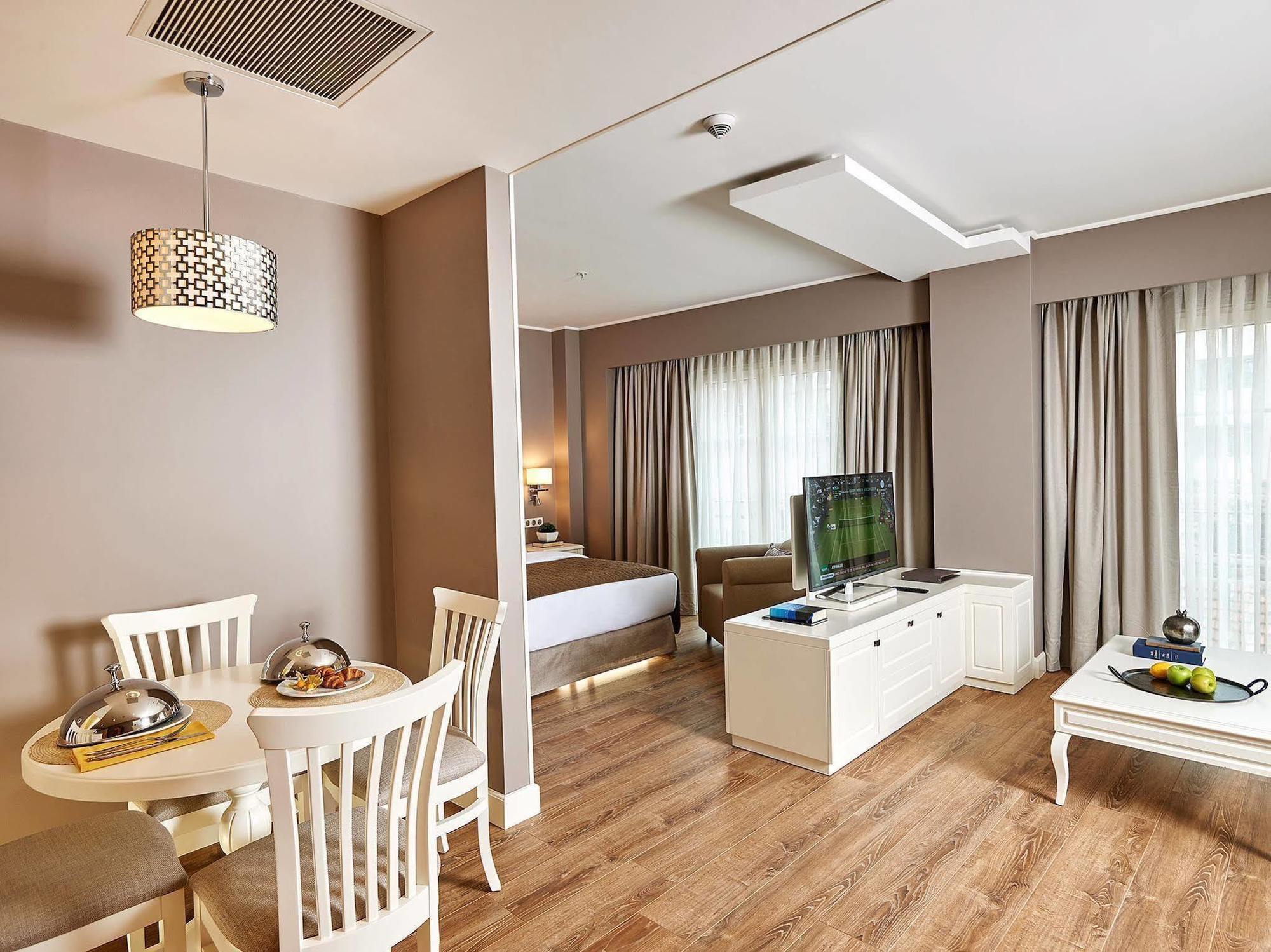 Renata Boutique Sisli 4*