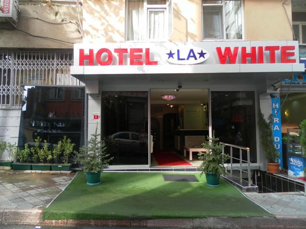 La White Hotel 2*