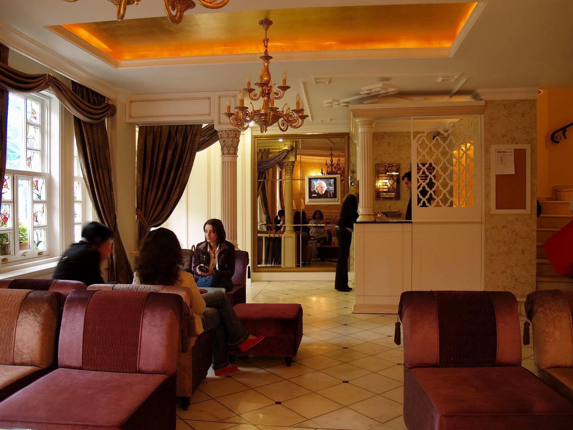 Hotel Avicenna Sultanahmet 4*