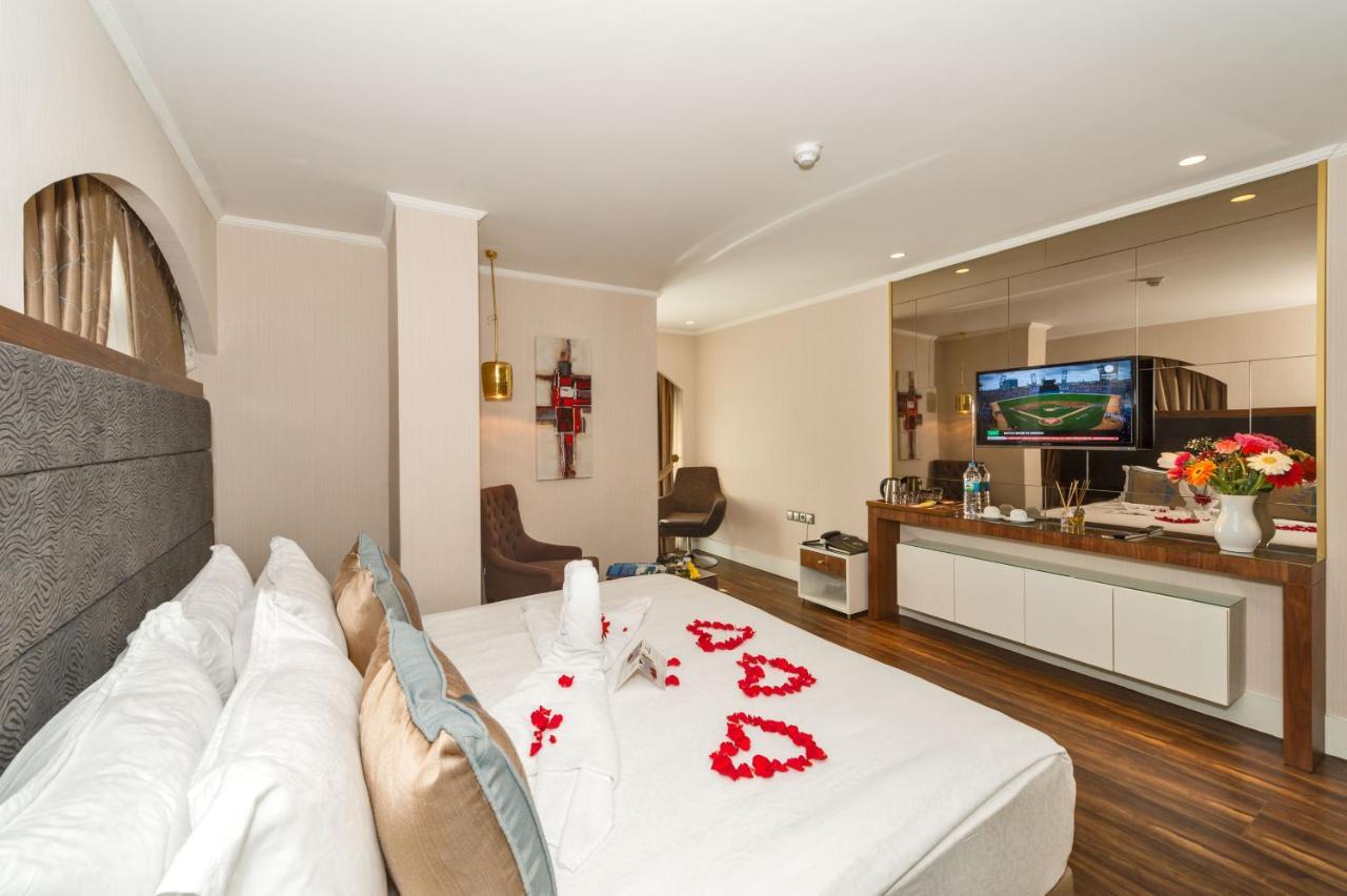 Darkmen Otel