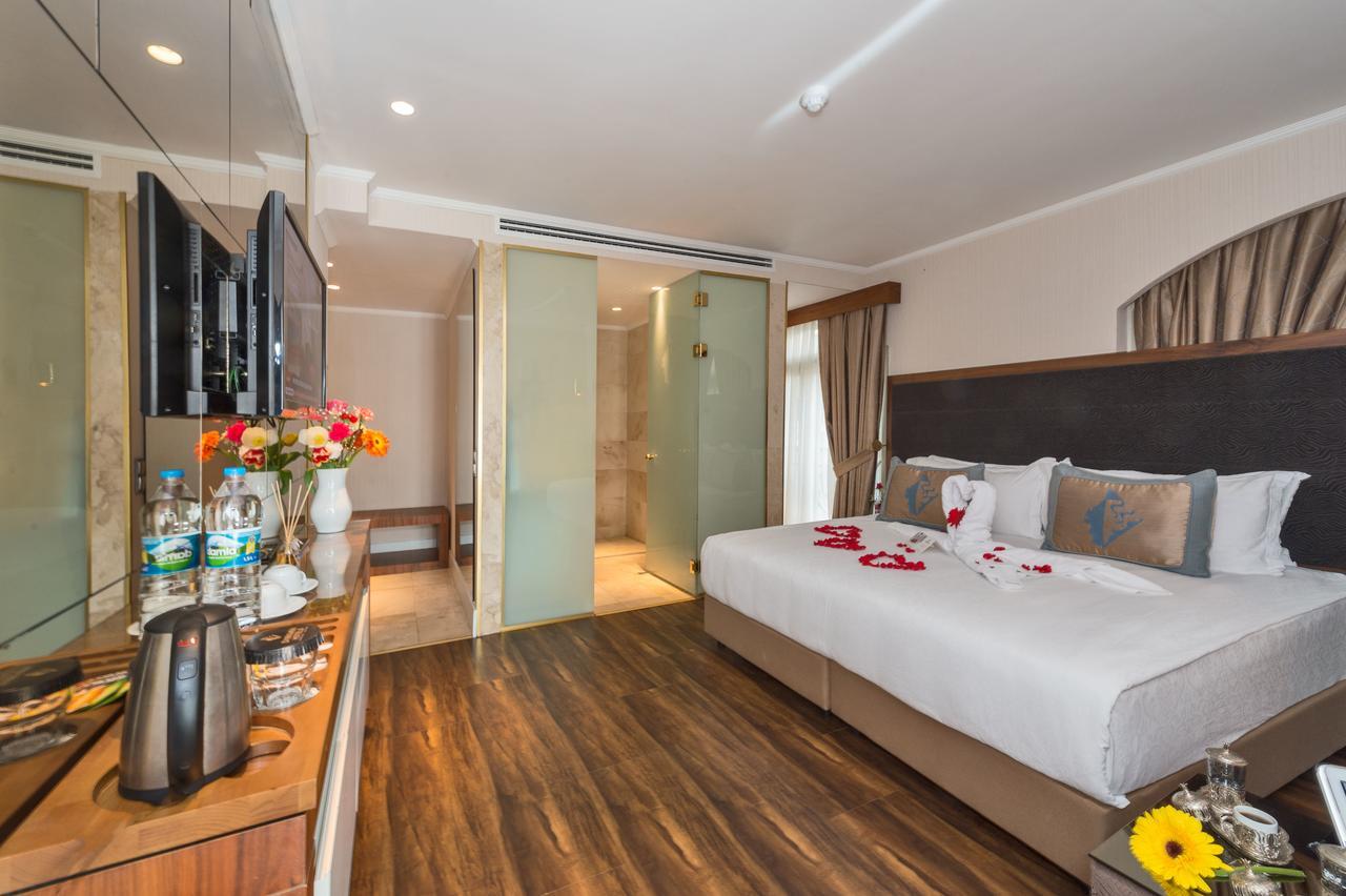 Darkmen Otel