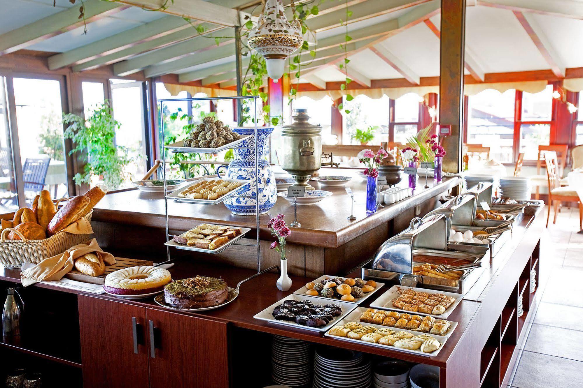 Hotel Azade 4*