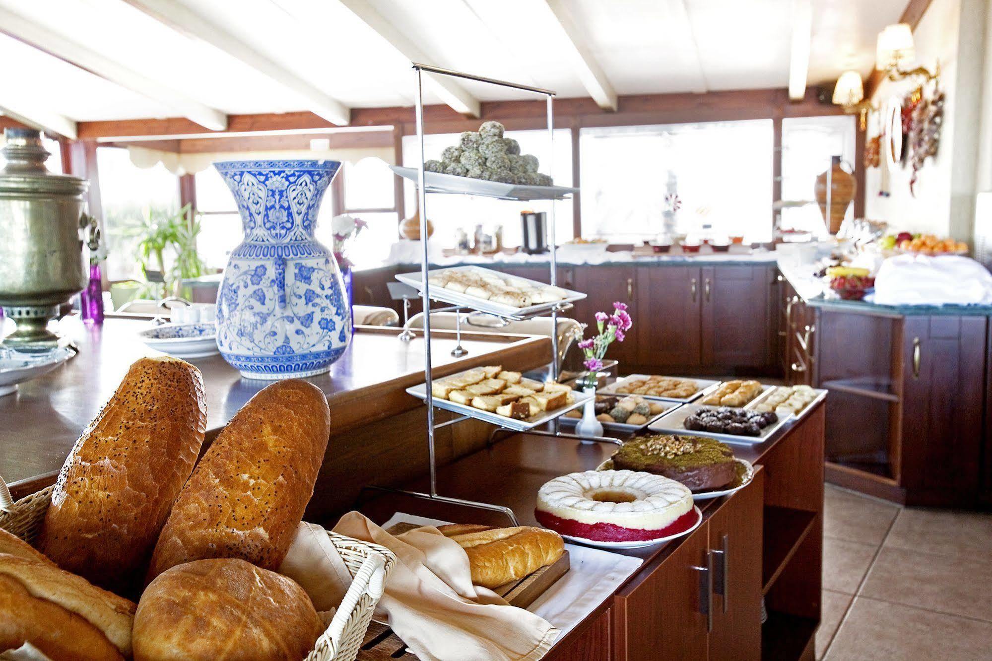 Hotel Azade 4*