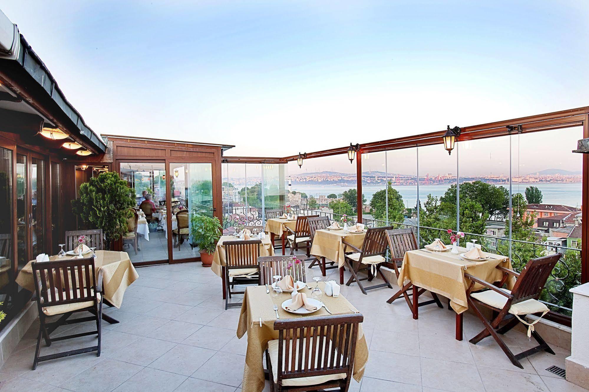 Hotel Azade