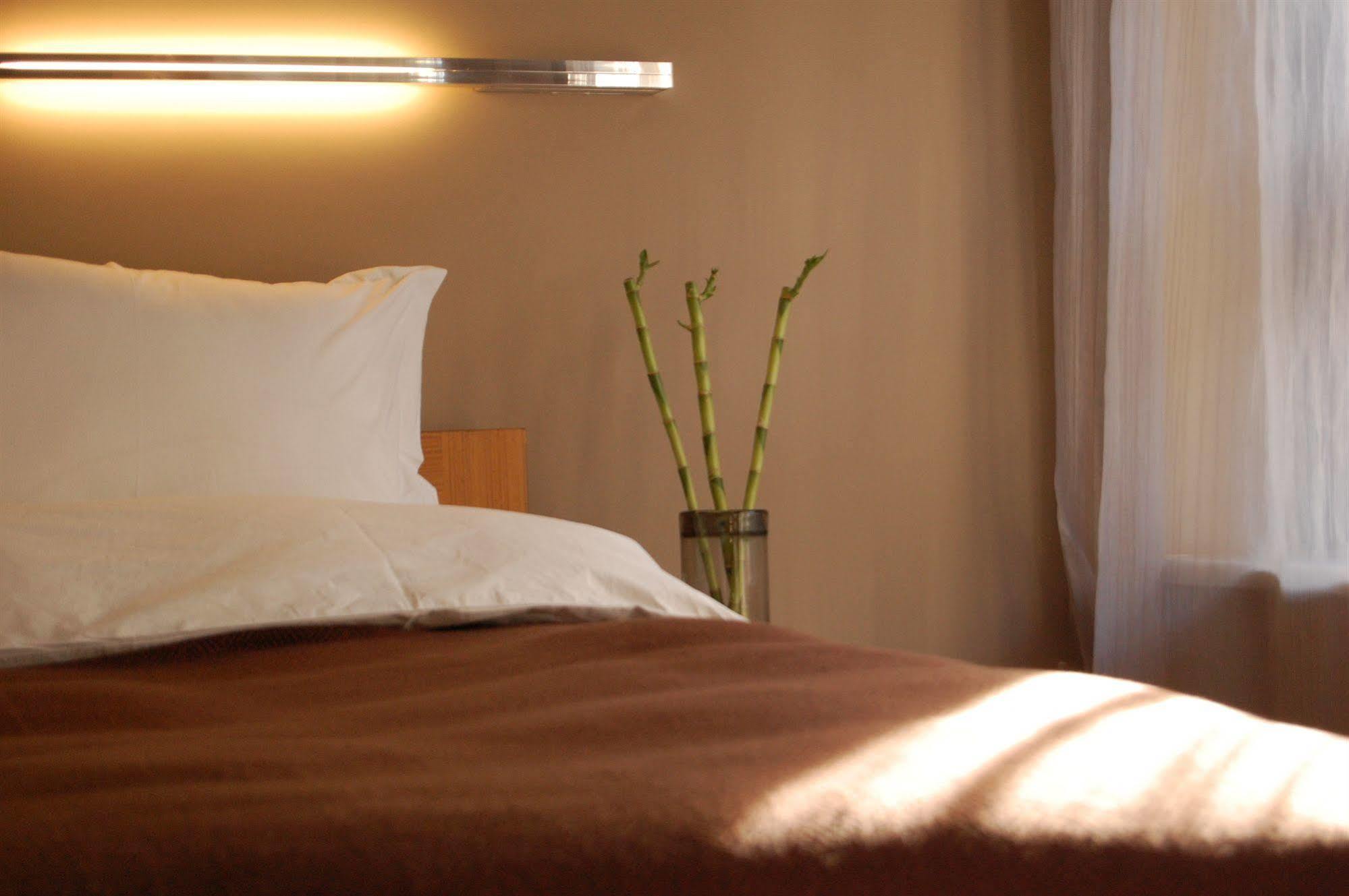 I'zaz Lofts *
