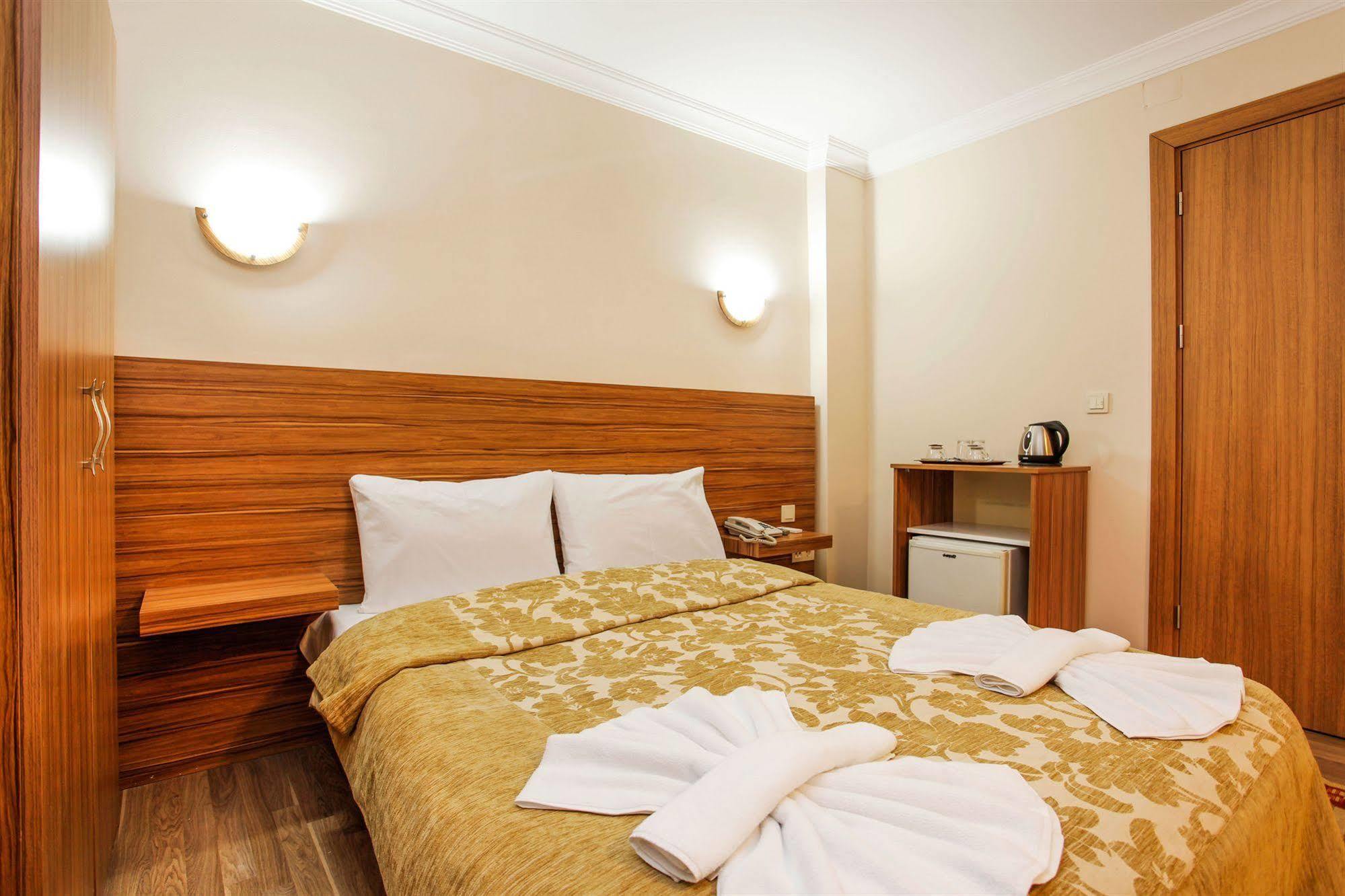 Casa Mia Hotel 4*