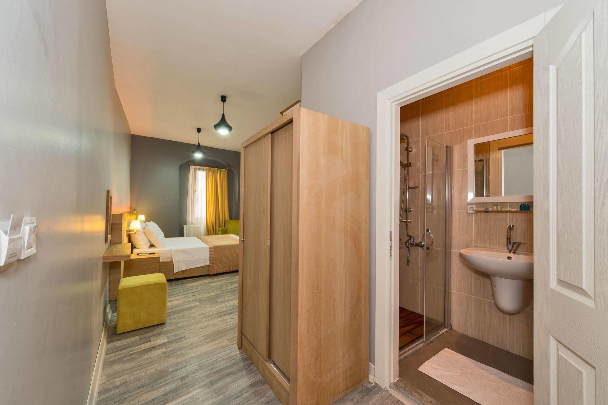 Hotel Cirrus Tomtom Istanbul