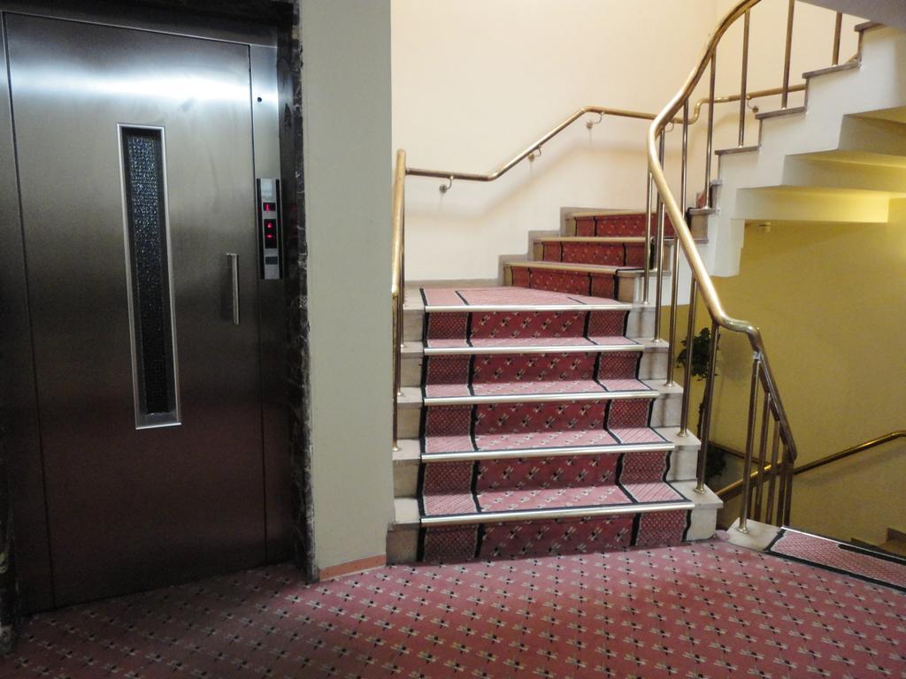 Aden Hotel