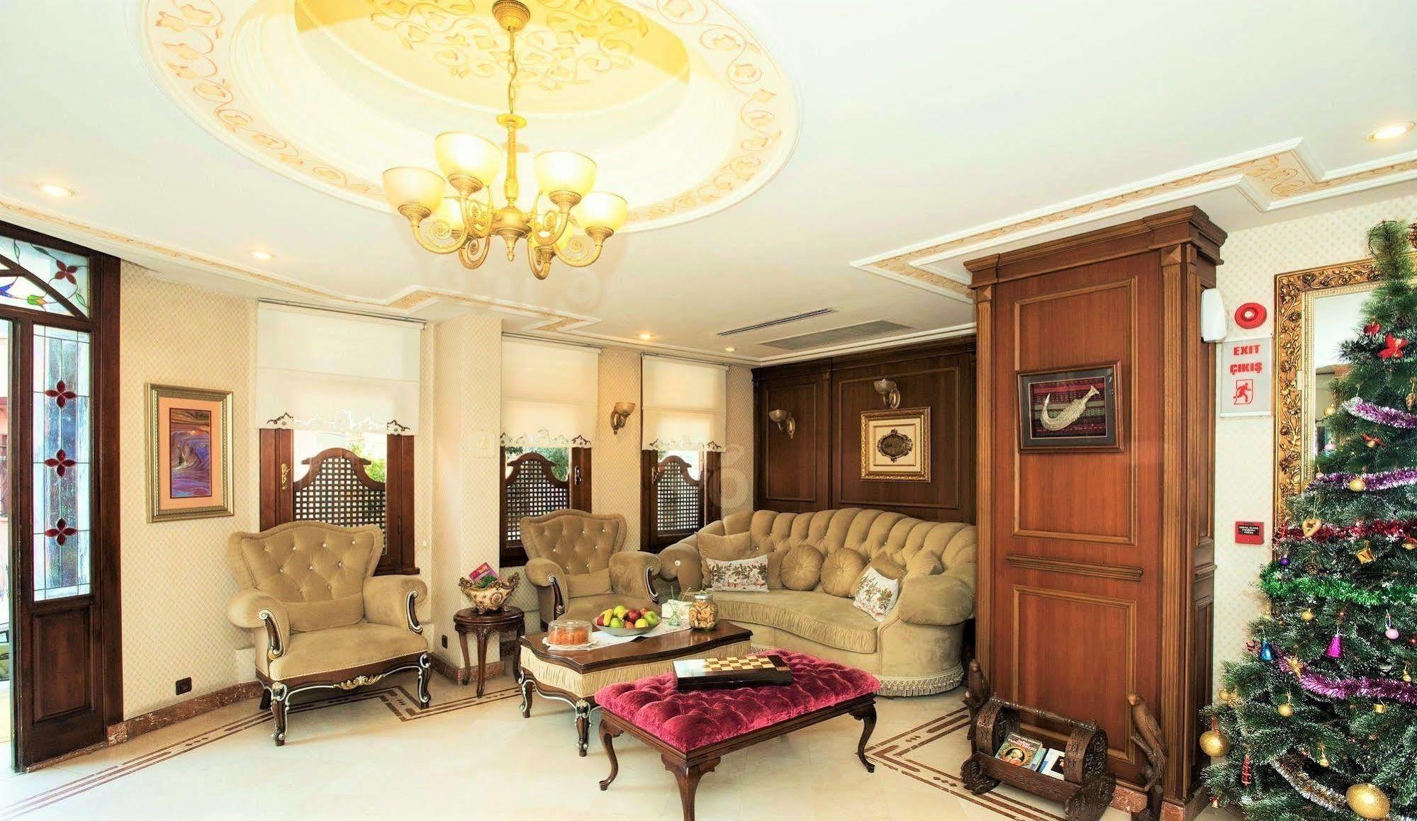 Emine Sultan 3*