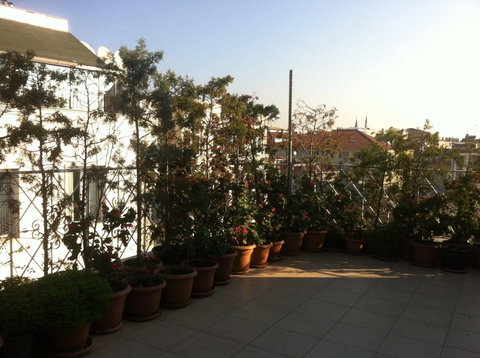 Linda Hotel