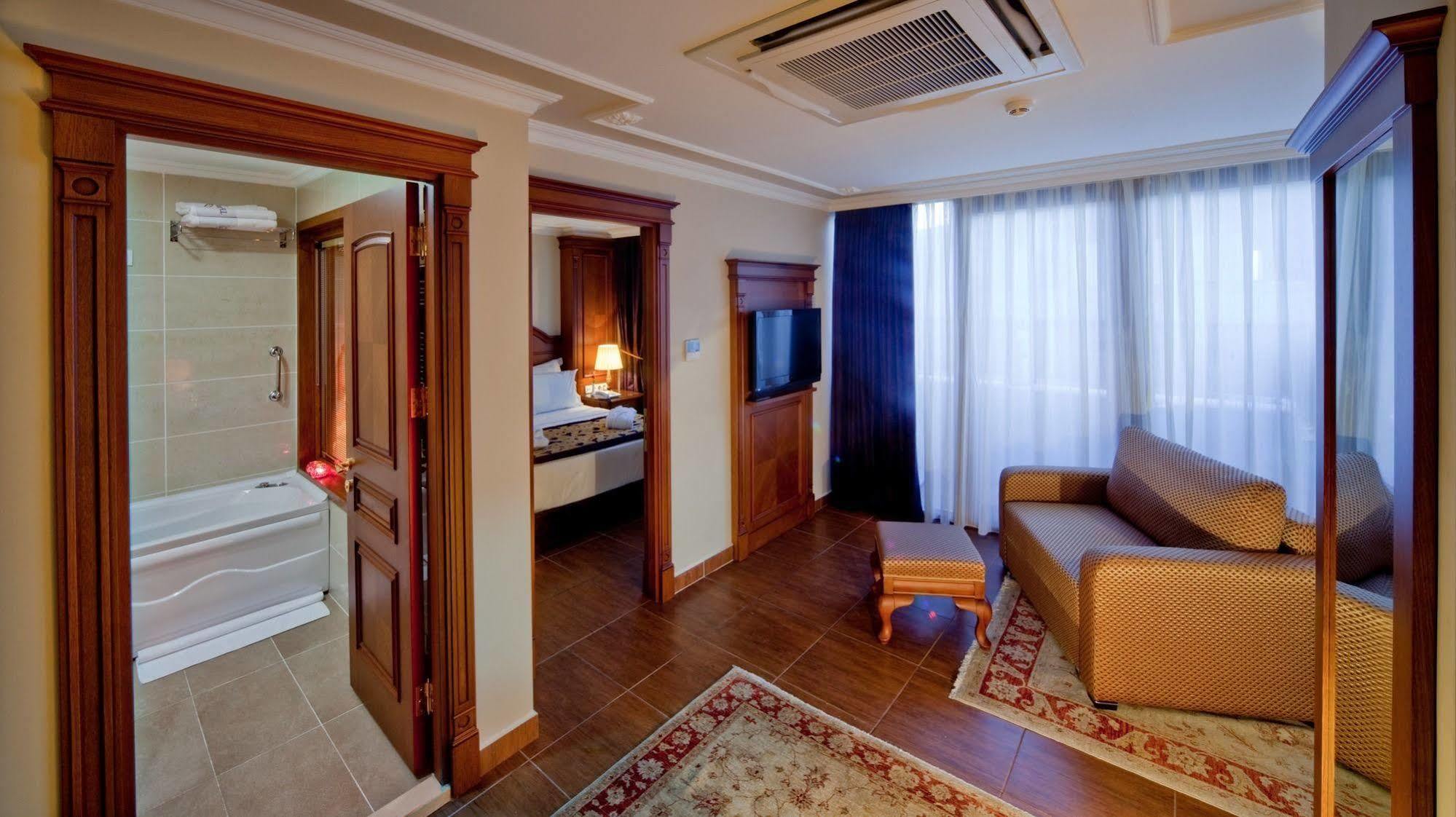 Glk Premier The & Hotel