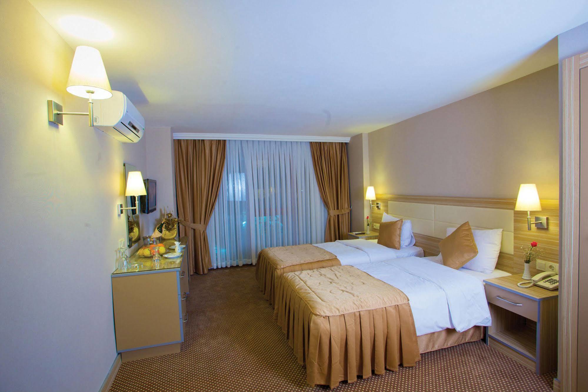 Grand Emin Hotel