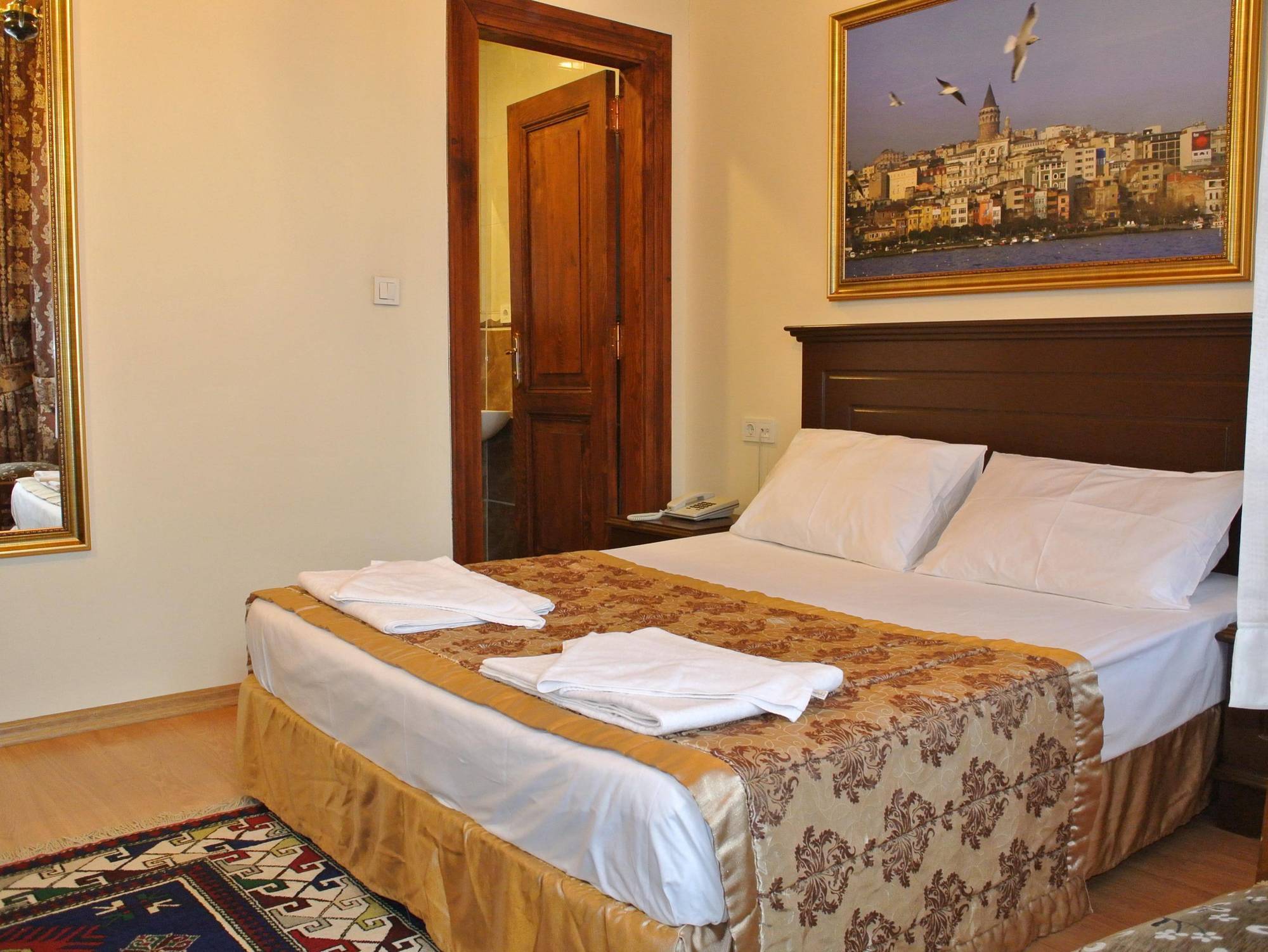 Oda ve Kahvaltı Emirhan Hotel, Sultanahmet İstanbul