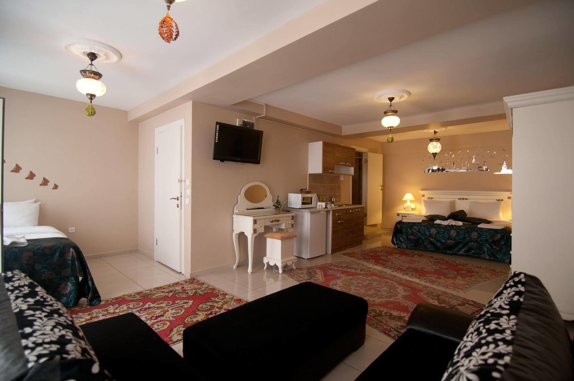 Safran Aparthotel 3*