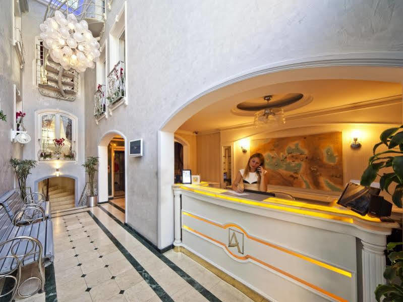 Amira Hotel 4*